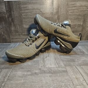 Nike Air VaporMax Flyknit 3 Army Green Size 8